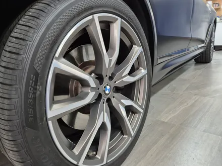 BMW X7 \