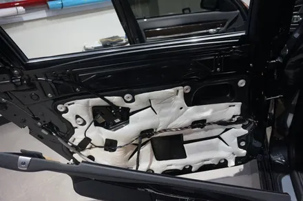 BMW7 엠비언트등 순정 화이트에서 선명한 블루로! / 안산시 상록구 이동