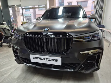 BMW X7 \