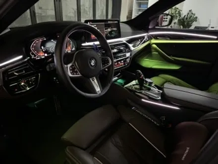 BMW 530i G30 순정 연동 엠비언트 듀얼 컬러 안전 기능까지 에이비클 서울 / 과천, 안양, 군포
