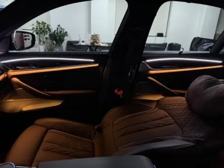 BMW 530i G30 순정 연동 엠비언트 듀얼 컬러 안전 기능까지 에이비클 서울 / 과천, 안양, 군포