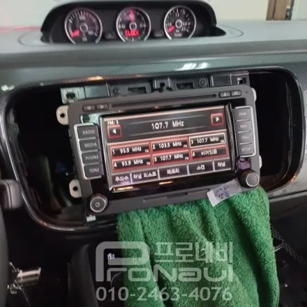[안드로이드 올인원 매립] 폭스바겐 뉴비틀 폭스바겐 전용 9인치 안드로이드 올인원 매립 장착