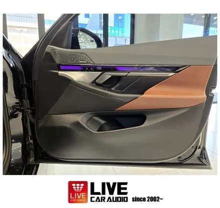 AVI 스피커 교체와 함께 회오리 앰비언트 스피커 그릴까지 튜닝 되는 [ BMW G60 ] / 창원시 봉암동