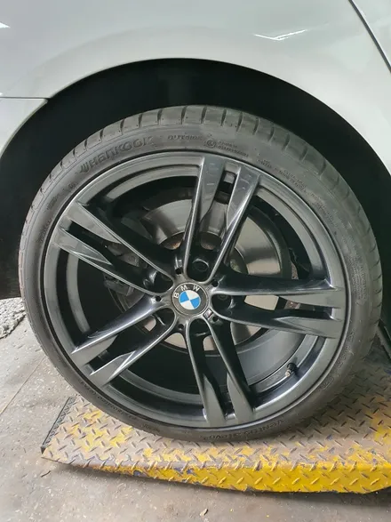 BMW 640I  휠도색복원 {휠복원휠도색후리수리}[오성휠수리] / 천안, 평택, 청주