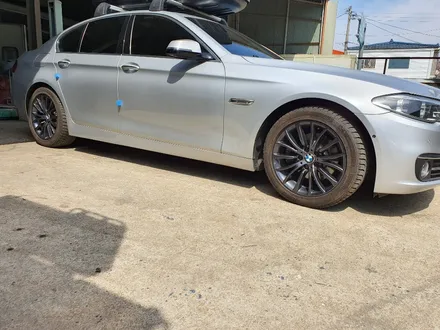 bmw 528i  고객요청으로 컬러변경 휠도색복원 / 천안, 평택, 청주