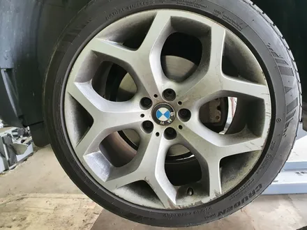 BMW  X6  고객요청에 의한 컬러변경으로 휠도색 복원 [휠조색][휠도색][캘리퍼도색][휠도색복원전문업체][휠복원천안두정점][오성휠수리] / 천안, 평택, 청주