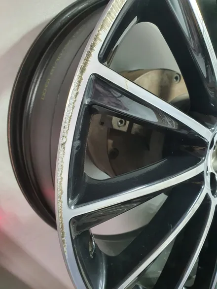 벤츠 GLC 220d (AMG 휠 다이아컷팅 복원) / 천안, 평택, 청주