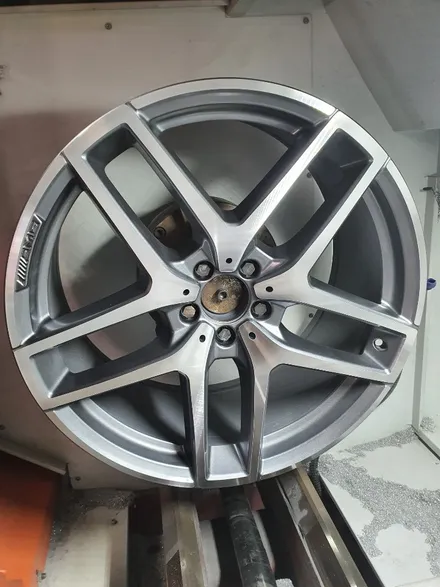 벤츠 GLE 350D 순정휠복원 / 천안, 평택, 청주