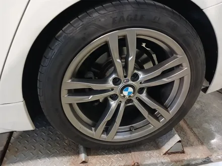 경주휠복원 BMW 320d 18인치 유광 블랙 휠 복원 사례 / 대구 달서, 남구, 서구