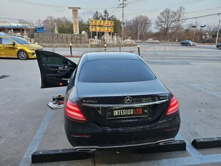 e220엠비언트 e300엠비언트 e350엠비언트 출장시공 출장엠비언트 엠비언트출장 벤츠엠비언트 전동부메스터 송풍구엠비언트 eqs송풍구엠비언트 3d부메스터 4d부메스터 / 부천, 수도권 출장