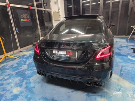 벤츠w205 c43amg 64색멀티컬러엠비언트 순정커맨더연동 송풍구엠비언트 전동부메스터 데쉬보드가로몰딩 엠비언트 출장시공 전문 영종도벤츠엠비언트 / 부천, 수도권 출장