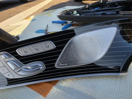 벤츠 c257 cls450 4D전동부메스터 2열송풍구엠비언트 미드스피커엠비언트 프레임리스도어 쿠페 카브리올레 전동부메스터 출장엠비언트 / 부천, 수도권 출장