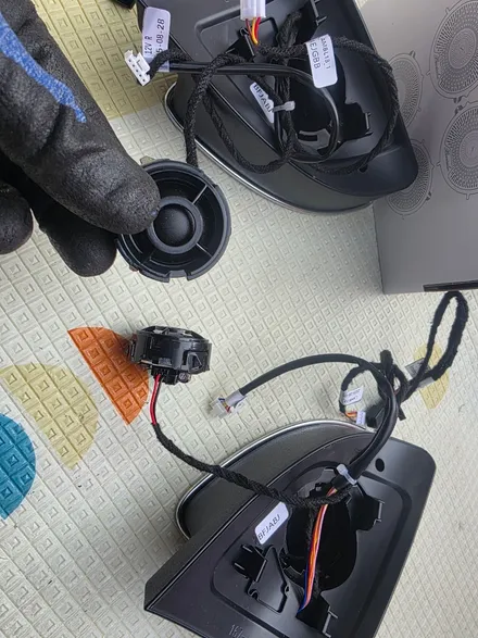 벤츠 w167 gls600 마이바흐 엠블럼 전동부메스터 미드스피커 엠비언트 출장 시공 / 부천, 수도권 출장