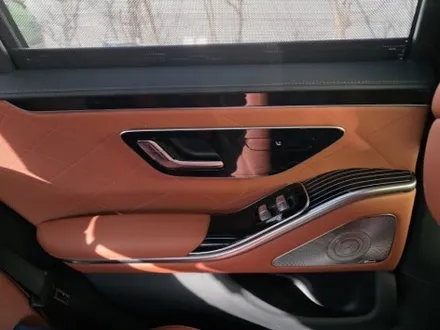 벤츠 w223 롱바디 s450 피아노라커트림 액티브엠비언트 4D전동부메스터 출장 엠비언트 출장시공 / 부천, 수도권 출장