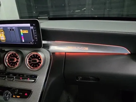 벤츠w205 c43amg 64색멀티컬러엠비언트 순정커맨더연동 송풍구엠비언트 전동부메스터 데쉬보드가로몰딩 엠비언트 출장시공 전문 영종도벤츠엠비언트 / 부천, 수도권 출장