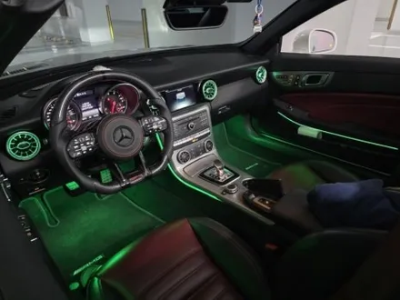벤츠 r172 slc43amg  카본디컷핸들 엠비언트 광량업 출장시공 엠비언트 slk엠비언트 / 부천, 수도권 출장