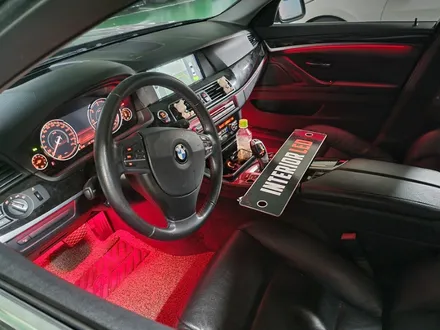 BMW520d엠비언트 f10엠비언트 320d엠비언트 순정연동 과속연동 RGB DMX아크릴 비노출 엠비언트 순정연동 과속연동 출장시공엠비언트 수도권출장시공엠비언트 / 부천, 수도권 출장
