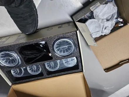 벤츠핸들 잠자리핸들 벤츠카본핸들 벤츠엠비언트 벤츠송풍구엠비언트 e220엠비언트 e쿠페엠비언트 w213엠비언트 출장엠비언트 interiorled w213쿠페 / 부천, 수도권 출장
