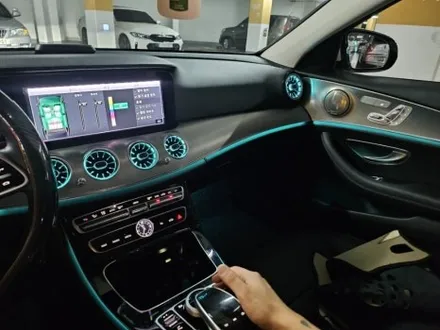 e300엠비언트 e300광량업 e300송풍구엠비언트 출장시공 출장엠비언트 w213엠비언트 w213송풍구엠비언트 벤츠엠비언트 전국출장시공 e클래스엠비언트 / 부천, 수도권 출장