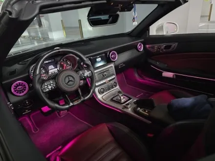 벤츠 r172 slc43amg  카본디컷핸들 엠비언트 광량업 출장시공 엠비언트 slk엠비언트 / 부천, 수도권 출장