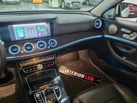 벤츠송풍구 벤풍구 송풍구공임 엠비언트공임 출장엠비언트 interiorled e300 4d부메스터 e450 w213 e220 e250 송풍구엠비언트 벤츠엠비언트 e350 송풍구최저가 / 부천, 수도권 출장