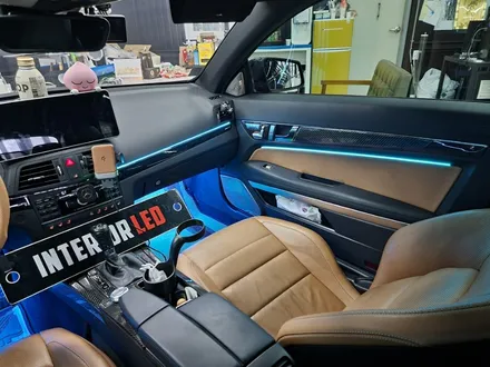 E350엠비언트 카브리올레엠비언트 E클엠비언트 벤츠무빙엠비언트 순정연동 과속연동 RGB DMX아크릴 부천무빙엠비언트 순정연동 과속연동 출장엠비언트 수도권출장엠비언트 / 부천, 수도권 출장