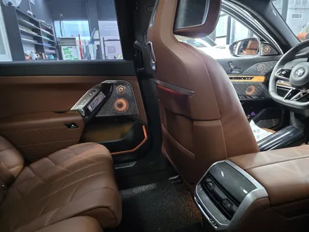 bmw 7시리즈 g70  회오리스피커엠비언트 740i 740d 740m 출장시공 출장엠비언트 / 부천, 수도권 출장