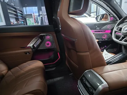 bmw 7시리즈 g70  회오리스피커엠비언트 740i 740d 740m 출장시공 출장엠비언트 / 부천, 수도권 출장