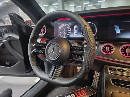 벤츠핸들 잠자리핸들 벤츠카본핸들 벤츠엠비언트 벤츠송풍구엠비언트 e220엠비언트 e쿠페엠비언트 w213엠비언트 출장엠비언트 interiorled w213쿠페 / 부천, 수도권 출장
