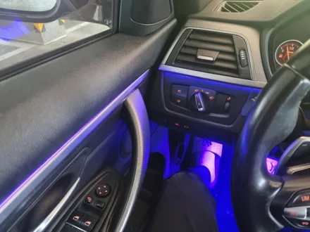 출장 <서울,경기,인천> BMW M4  아크릴 반매립 비노출 엠비언트라이트 풋등RGB 출장엠비언트시공 / 부천, 수도권 출장