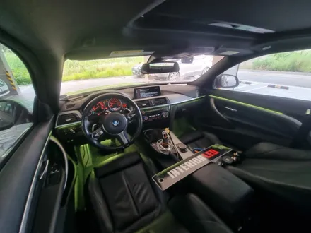 출장 <서울,경기,인천> BMW M4  아크릴 반매립 비노출 엠비언트라이트 풋등RGB 출장엠비언트시공 / 부천, 수도권 출장