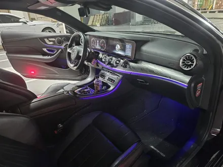 벤츠핸들 잠자리핸들 벤츠카본핸들 벤츠엠비언트 벤츠송풍구엠비언트 e220엠비언트 e쿠페엠비언트 w213엠비언트 출장엠비언트 interiorled w213쿠페 / 부천, 수도권 출장