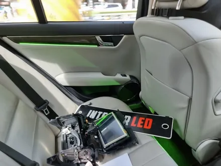 벤츠엠비언트 w204엠비언트 c230엠비언트 w204c230엠비언트 출장엠비언트 부천엠비언트 DMX스피커엠비언트 부천무빙엠비언트 순정연동 과속연동 출장엠비언트 수도권출장엠비언트 / 부천, 수도권 출장