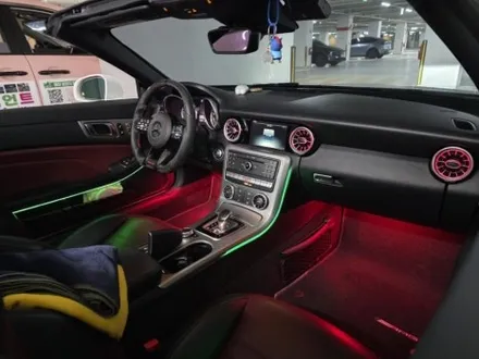 벤츠 r172 slc43amg  카본디컷핸들 엠비언트 광량업 출장시공 엠비언트 slk엠비언트 / 부천, 수도권 출장