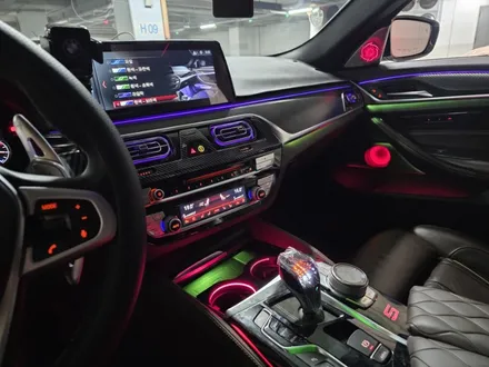 bmw g30 530i 회오리스피커 송풍구엠비언트 맵등실내등독서등엠비언트 선루프엠비언트 안전벨트엠비언트 콘솔엠비언트 크리스탈기어봉 출장엠비언트 / 부천, 수도권 출장