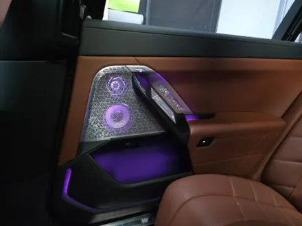 bmw 7시리즈 g70  회오리스피커엠비언트 740i 740d 740m 출장시공 출장엠비언트 / 부천, 수도권 출장