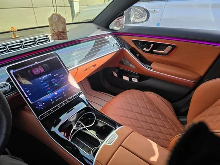 벤츠 w223 롱바디 s450 피아노라커트림 액티브엠비언트 4D전동부메스터 출장 엠비언트 출장시공 / 부천, 수도권 출장