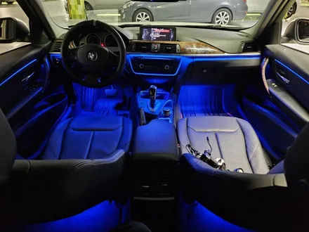 3시리즈엠비언트 f30엠비언트 320엠비언트 328엠비언트 bmw무빙엠비언트 320무빙엠비언트 출장시공 출장엠비언트 / 부천, 수도권 출장