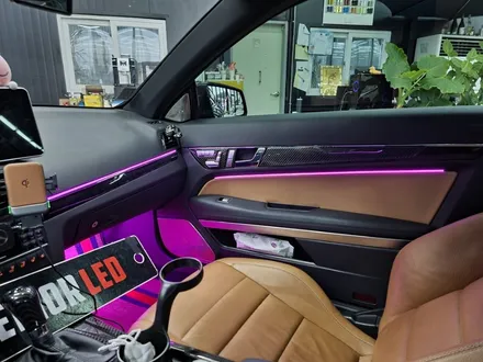E350엠비언트 카브리올레엠비언트 E클엠비언트 벤츠무빙엠비언트 순정연동 과속연동 RGB DMX아크릴 부천무빙엠비언트 순정연동 과속연동 출장엠비언트 수도권출장엠비언트 / 부천, 수도권 출장