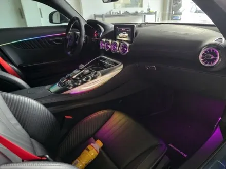 벤츠 amg gts 송풍구엠비언트 RGB 무빙엠비언트 출장시공 엠비언트출장전문 / 부천, 수도권 출장