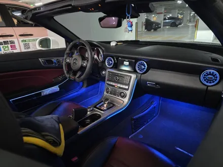 벤츠 r172 slc43amg  카본디컷핸들 엠비언트 광량업 출장시공 엠비언트 slk엠비언트 / 부천, 수도권 출장