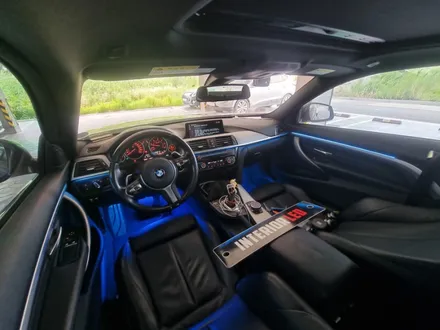 출장 <서울,경기,인천> BMW M4  아크릴 반매립 비노출 엠비언트라이트 풋등RGB 출장엠비언트시공 / 부천, 수도권 출장