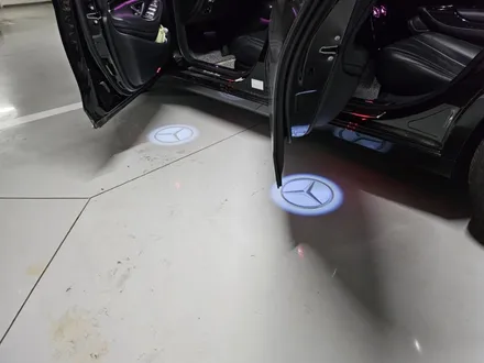w222핸들 s350d핸들 벤츠카본핸들 출장시공 w222송풍구엠비언트 벤츠4D전동부메스터 s350송풍구엠비언트 s클래스송풍구엠비언트 / 부천, 수도권 출장
