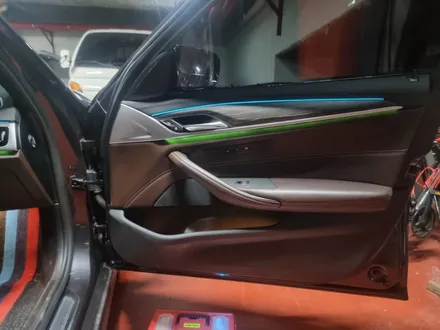 bmw엠비언트 g바디엠비언트 전동트위터 부메스터 엠비언트라이트 bmw선루프 선루프엠비언트 스피커엠비언트 아크릴엠비언트 dmx엠비언트 dmx출장 dmx부천 풋등 / 부천, 수도권 출장