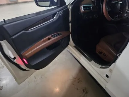 마세라티엠비언트 콰트로포르테엠비언트 기블리엠비언트 기블리무빙엠비언트 콰트로포르테무빙엠비언트 dmx마세라티 dmx기블리 dmx콰트로포르테 출장엠비언트 interiorled 실내led / 부천, 수도권 출장