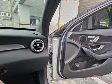 w205엠비언트 c클엠비언트 c클광량업 w205광량업 데쉬보드가로몰딩엠비언트 c클부메스터 c클송풍구 c클선글라스등엠비언트 출장엠비언트 w205송풍구엠비언트 / 부천, 수도권 출장