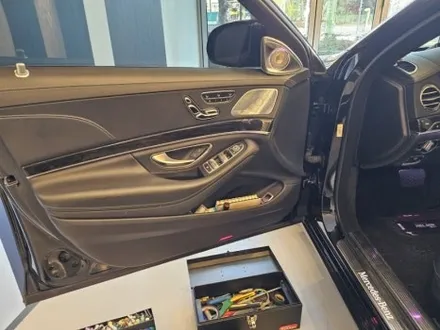 w222피아노 s클래스피아노 벤츠피아노 w222송풍구 w222전동부메스터 s500엠비언트 s450엠비언트 w222엠비언트 출장시공 출장엠비언트 피아노트림 / 부천, 수도권 출장