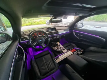 출장 <서울,경기,인천> BMW M4  아크릴 반매립 비노출 엠비언트라이트 풋등RGB 출장엠비언트시공 / 부천, 수도권 출장