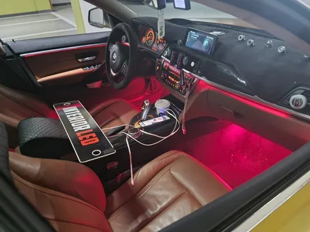 출장 <서울,경기,인천> BMW 420D 아크릴 반매립 비노출 엠비언트라이트 풋등RGB 출장엠비언트시공 / 부천, 수도권 출장