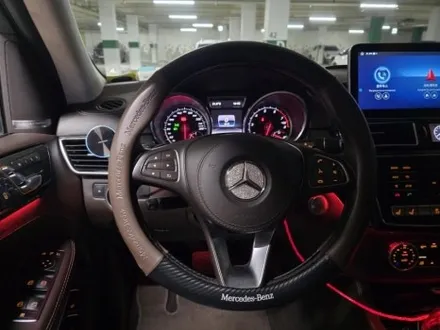 핸들교체를 출장으로? 출장엠비언트 핸들교체서비스 벤츠 w166 gls500 카본디컷핸들 / 부천, 수도권 출장